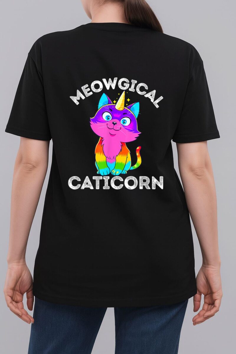 Caticorn Rainbow Funny My Cat is a Magical Unicorn Kittycorn Woman T-Shirt