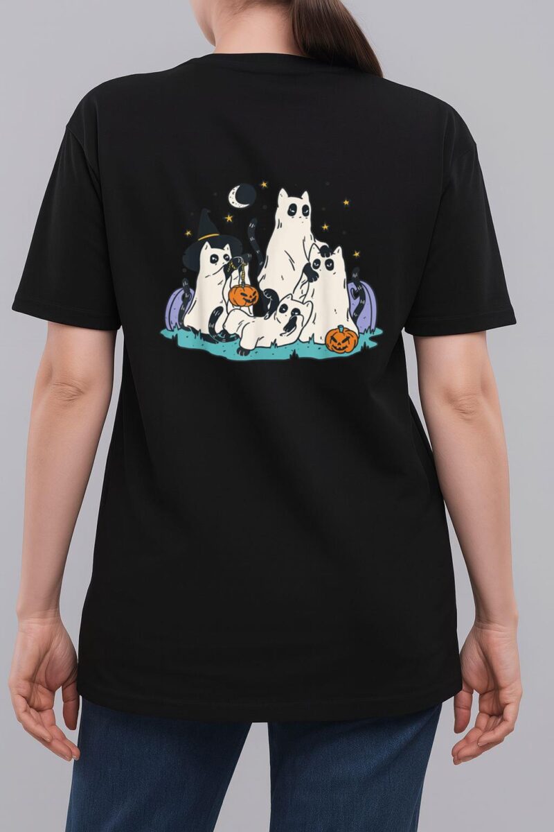 Cute Ghost Cats Cat Ghosts Funny Halloween Outfit Costumes Woman T-Shirt