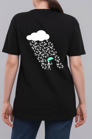 It's Raining Cats and Dogs  Cute Funny Canine Feline Lover Woman T-Shirt